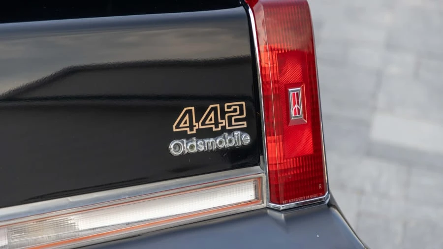 1987 Oldsmobile 442 4th Gen - Image 17 of 27