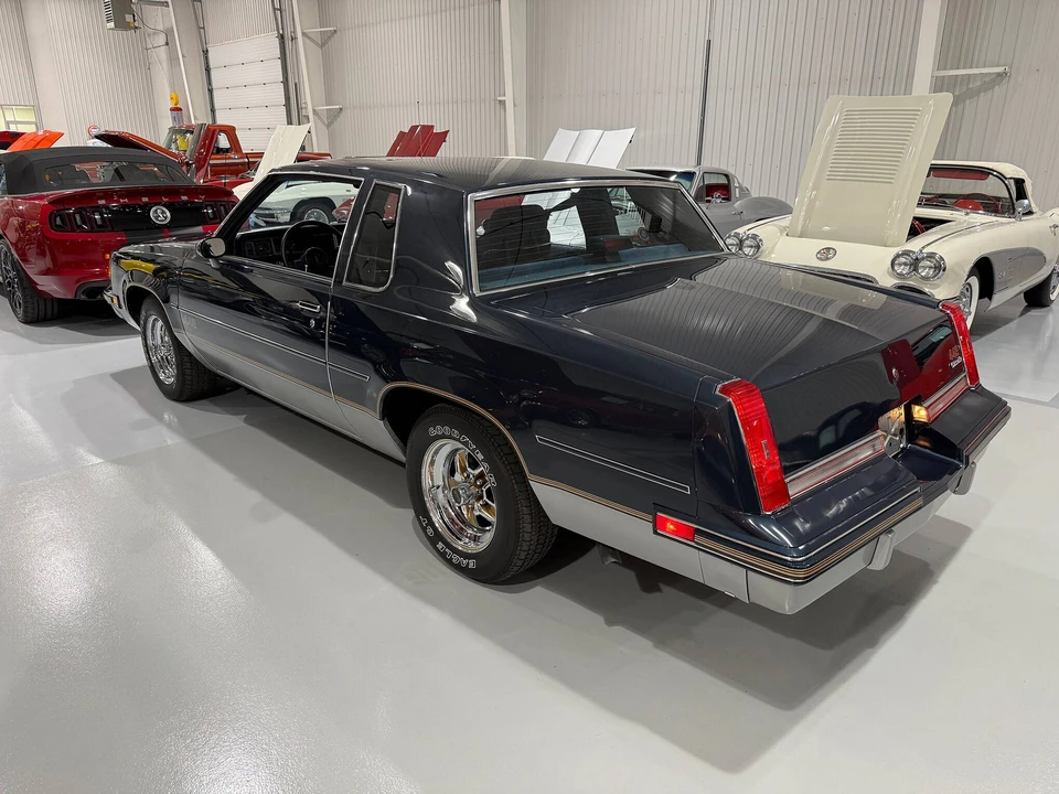 1987 Oldsmobile 442 4th Gen - Image 6 of 31