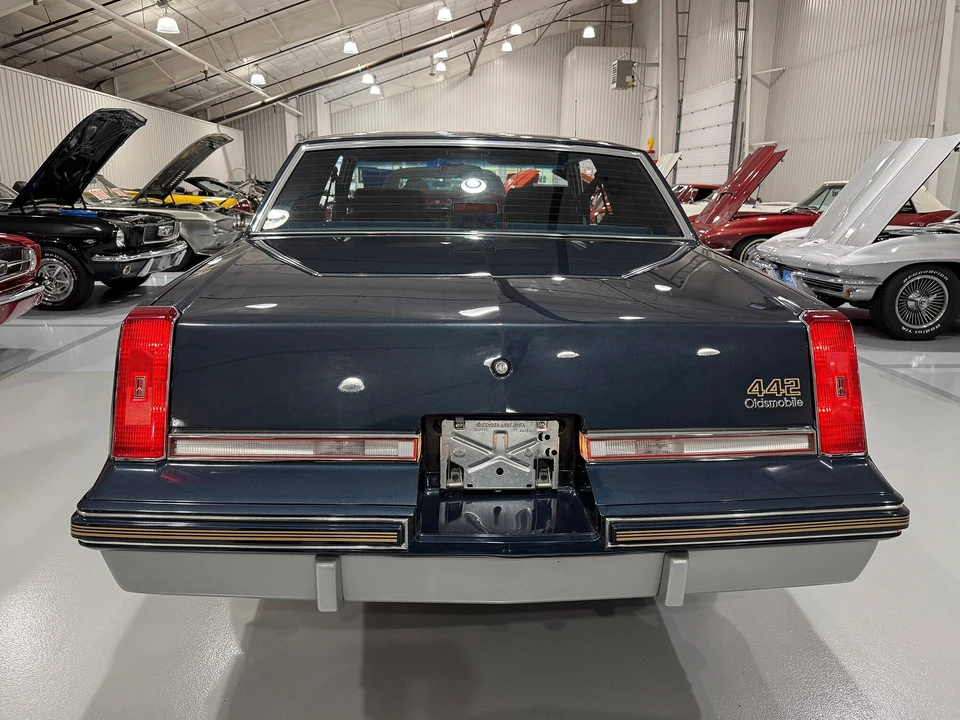 1987 Oldsmobile 442 4th Gen - Image 8 of 31