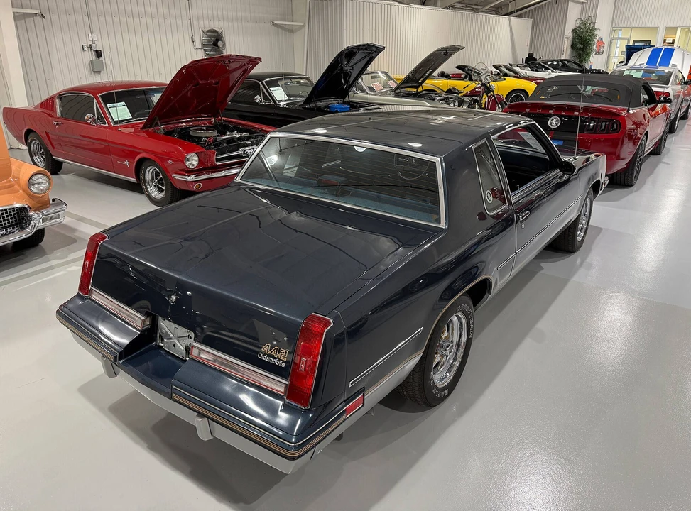 1987 Oldsmobile 442 4th Gen - Image 9 of 31