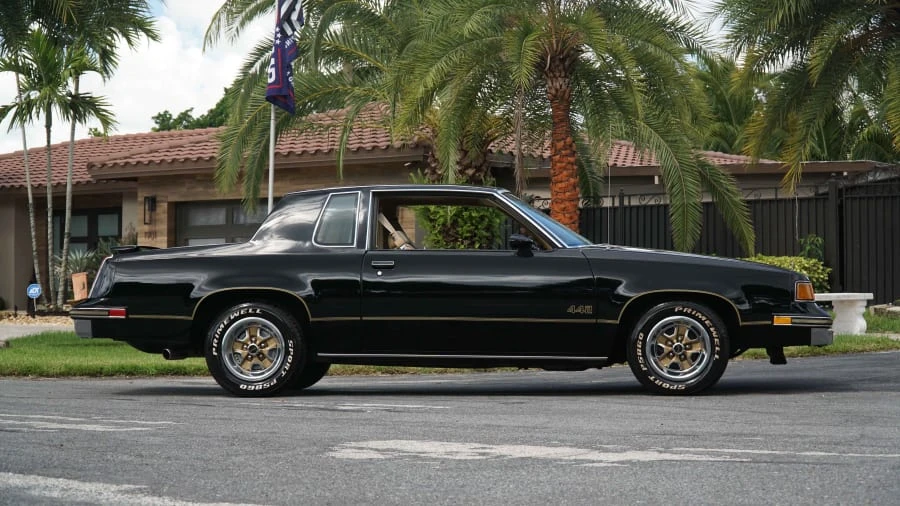 1987 Oldsmobile 442 4th Gen - Image 9 of 10