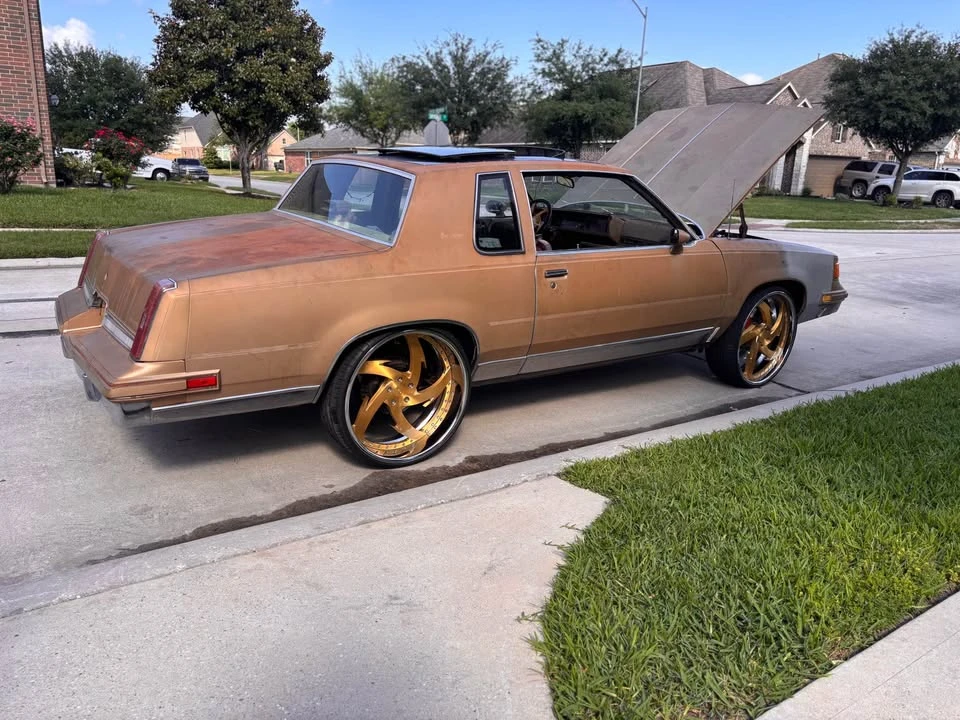 1987 Oldsmobile Cutlass 5th Gen - Image 11 of 16