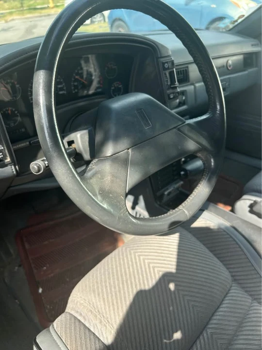 1987 Oldsmobile Cutlass 5th Gen - Image 4 of 6