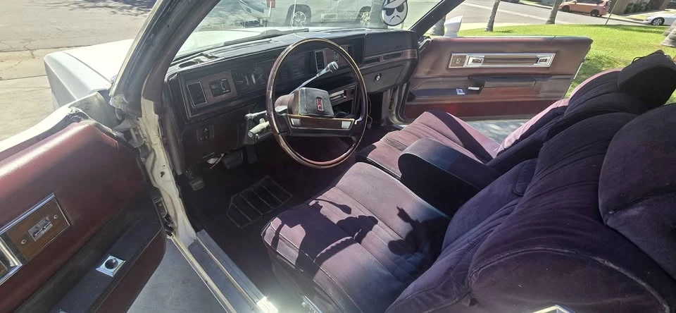 1987 Oldsmobile Cutlass 5th Gen - Image 4 of 8