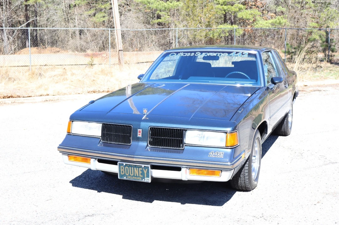 1987 Oldsmobile Cutlass 5th Gen - Image 4 of 21