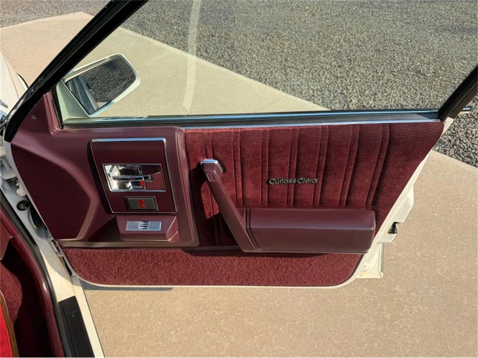 1987 Oldsmobile Cutlass 5th Gen - Image 13 of 31