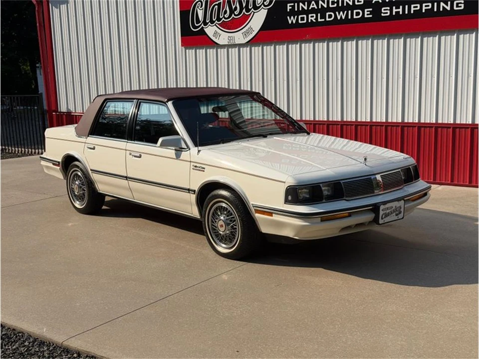 1987 Oldsmobile Cutlass 5th Gen - Image 30 of 31