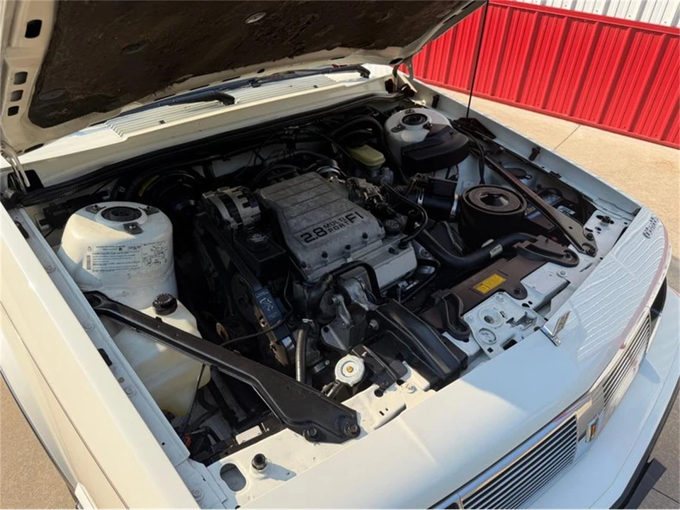 1987 Oldsmobile Cutlass 5th Gen - Image 23 of 31