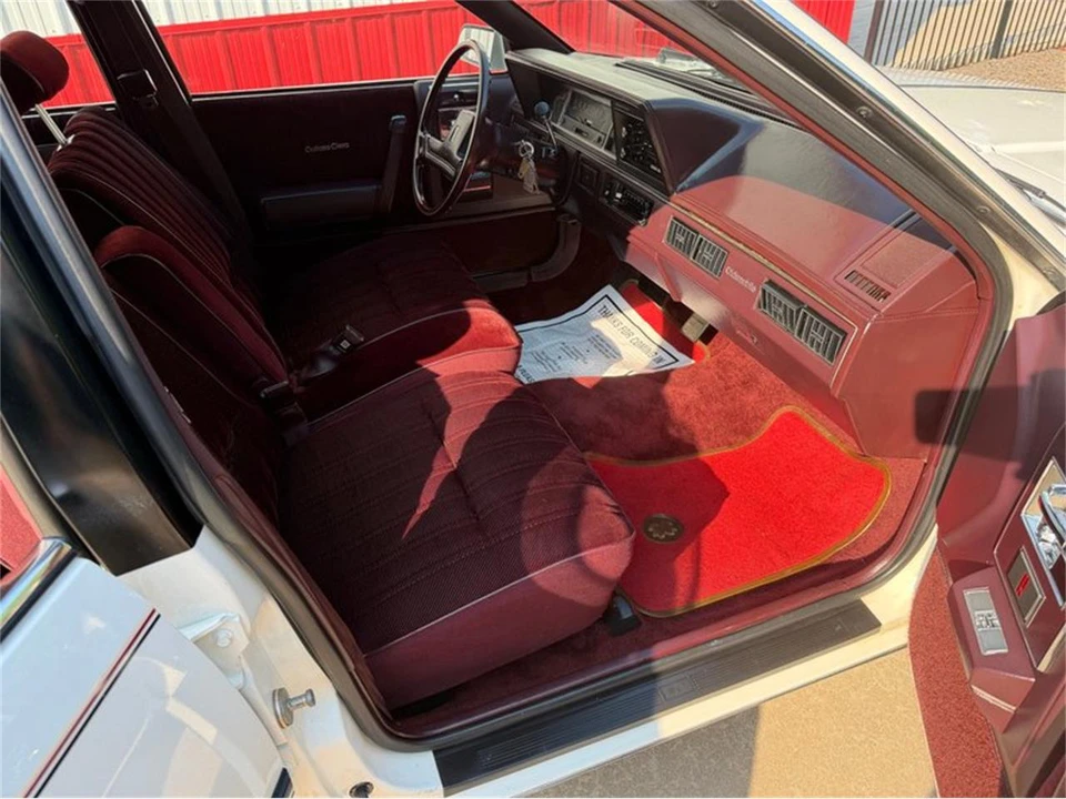 1987 Oldsmobile Cutlass 5th Gen - Image 12 of 31