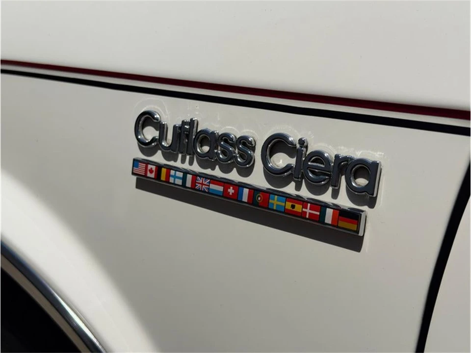 1987 Oldsmobile Cutlass 5th Gen - Image 4 of 31