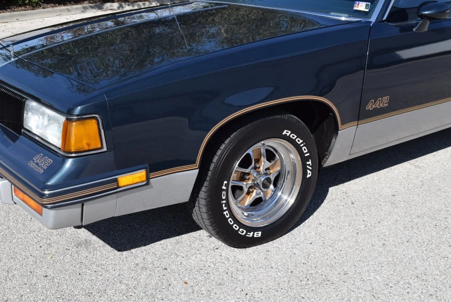 1987 Oldsmobile 442 4th Gen - Image 5 of 10