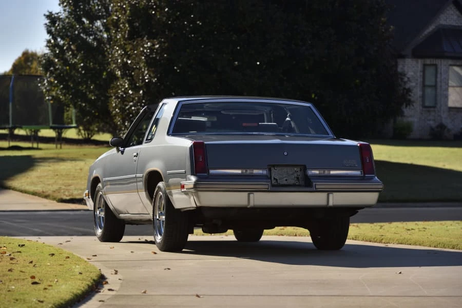 1987 Oldsmobile Cutlass 5th Gen - Image 8 of 30