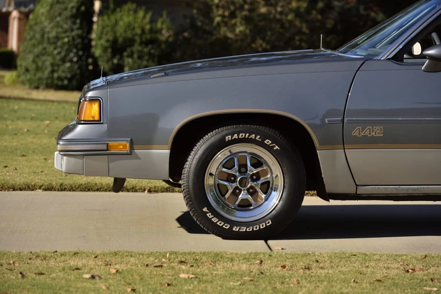 1987 Oldsmobile Cutlass 5th Gen - Image 18 of 30