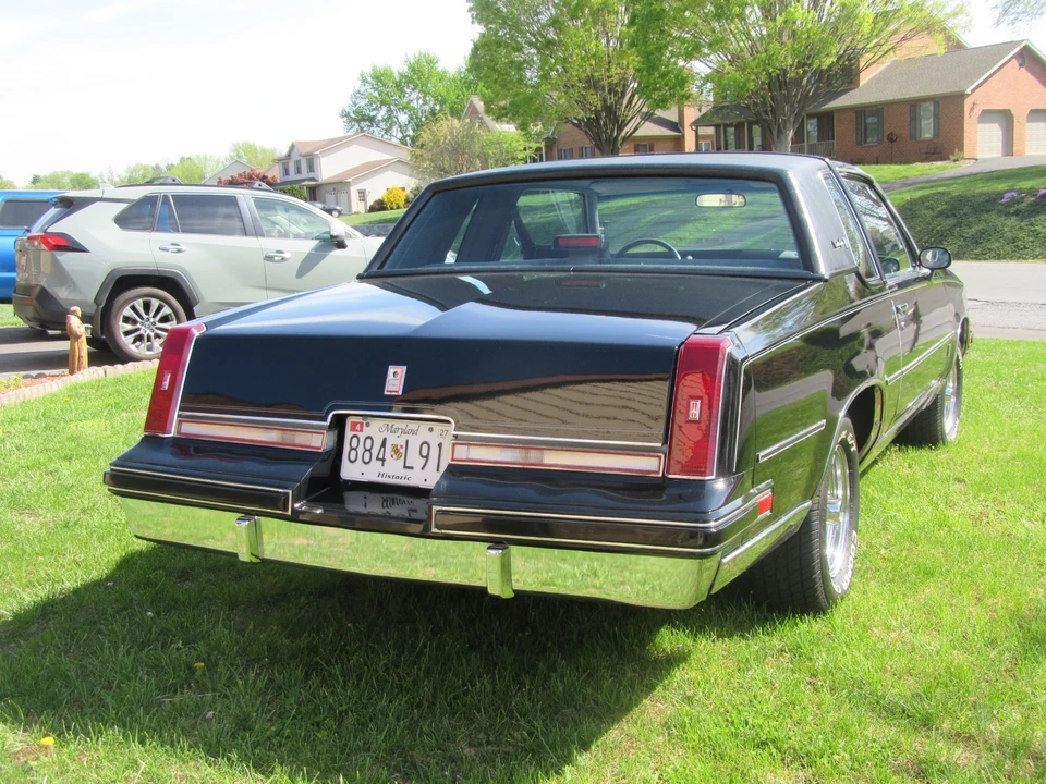 1987 Oldsmobile Cutlass Supreme - Image 6 of 21