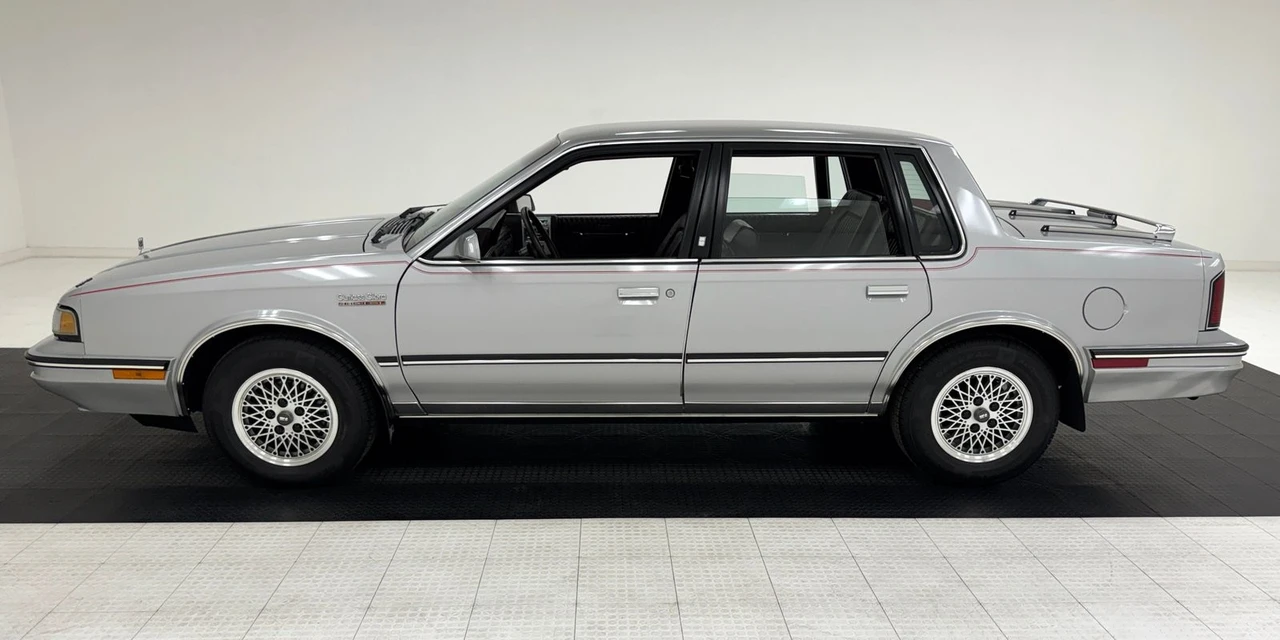 1987 Oldsmobile Cutlass Ciera - Image 2 of 12