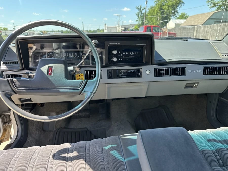 1987 Oldsmobile Cutlass Ciera - Image 12 of 14