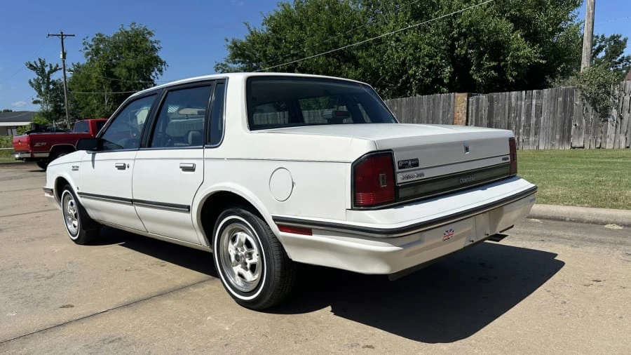 1987 Oldsmobile Cutlass Ciera - Image 8 of 14