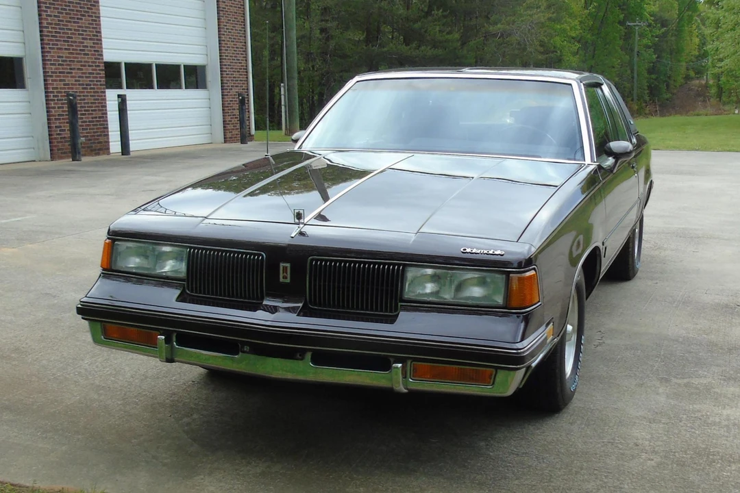 1987 Oldsmobile Cutlass 5th Gen - Image 6 of 6