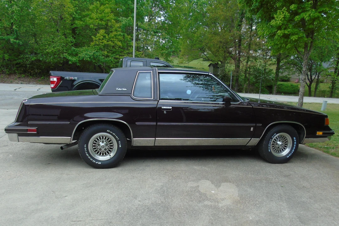 1987 Oldsmobile Cutlass 5th Gen - Image 3 of 6