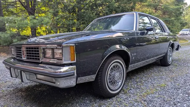 1987 Oldsmobile Cutlass Sedan 4D