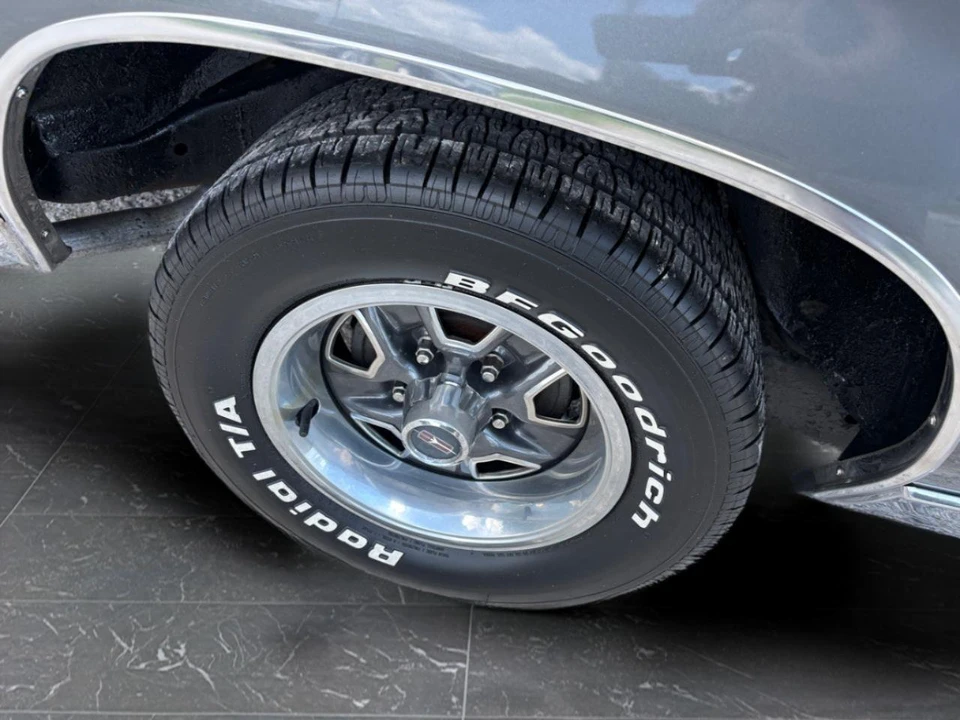 1987 Oldsmobile Cutlass Supreme - Image 24 of 31