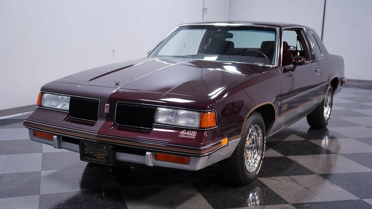 1987 Oldsmobile 442 4th Gen - Image 17 of 21