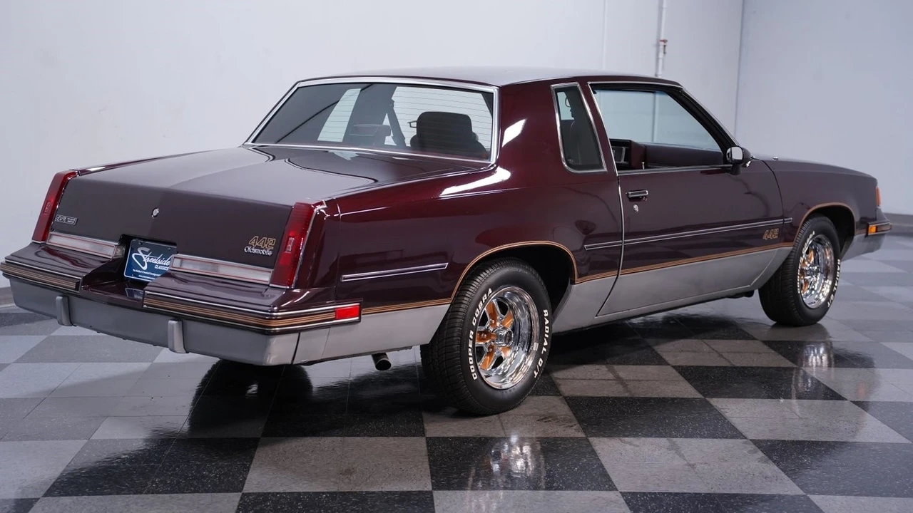 1987 Oldsmobile Cutlass Supreme - Image 12 of 12
