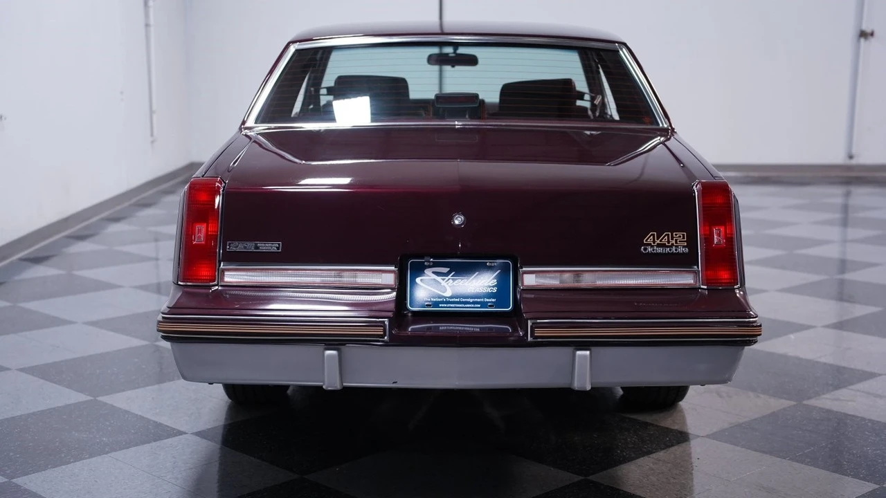 1987 Oldsmobile Cutlass Supreme - Image 10 of 12