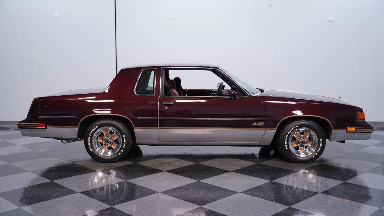 1987 Oldsmobile 442 4th Gen - Image 13 of 21