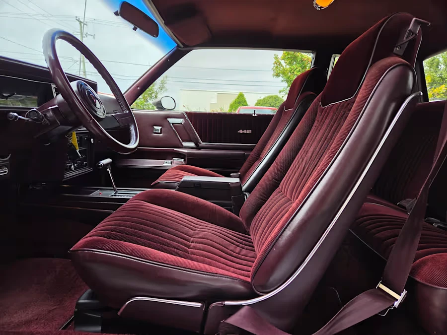 1987 Oldsmobile Cutlass Supreme - Image 20 of 31