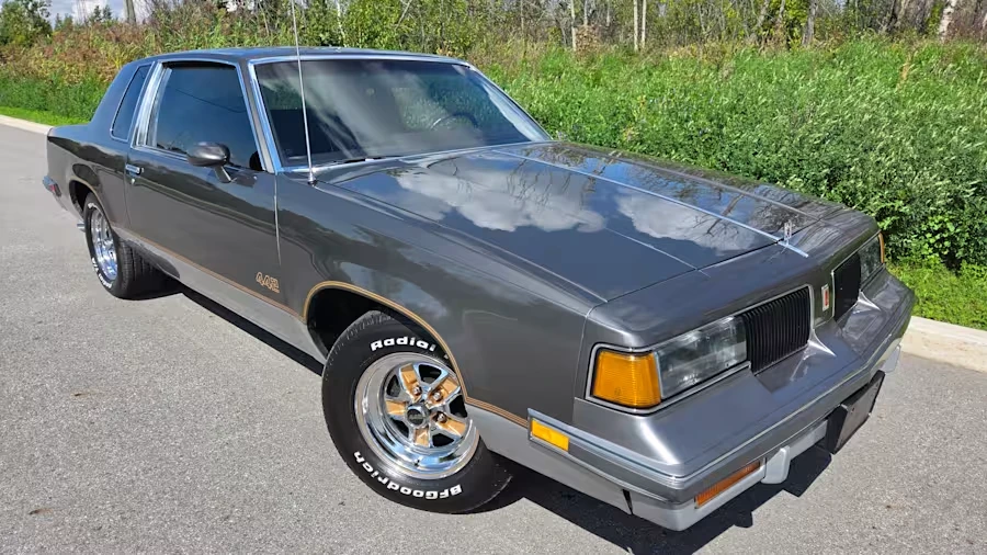 1987 Oldsmobile Cutlass Supreme - Image 11 of 31