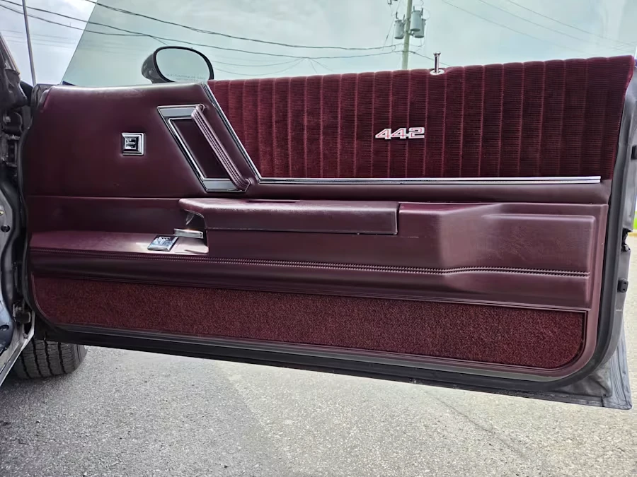 1987 Oldsmobile Cutlass Supreme - Image 17 of 31