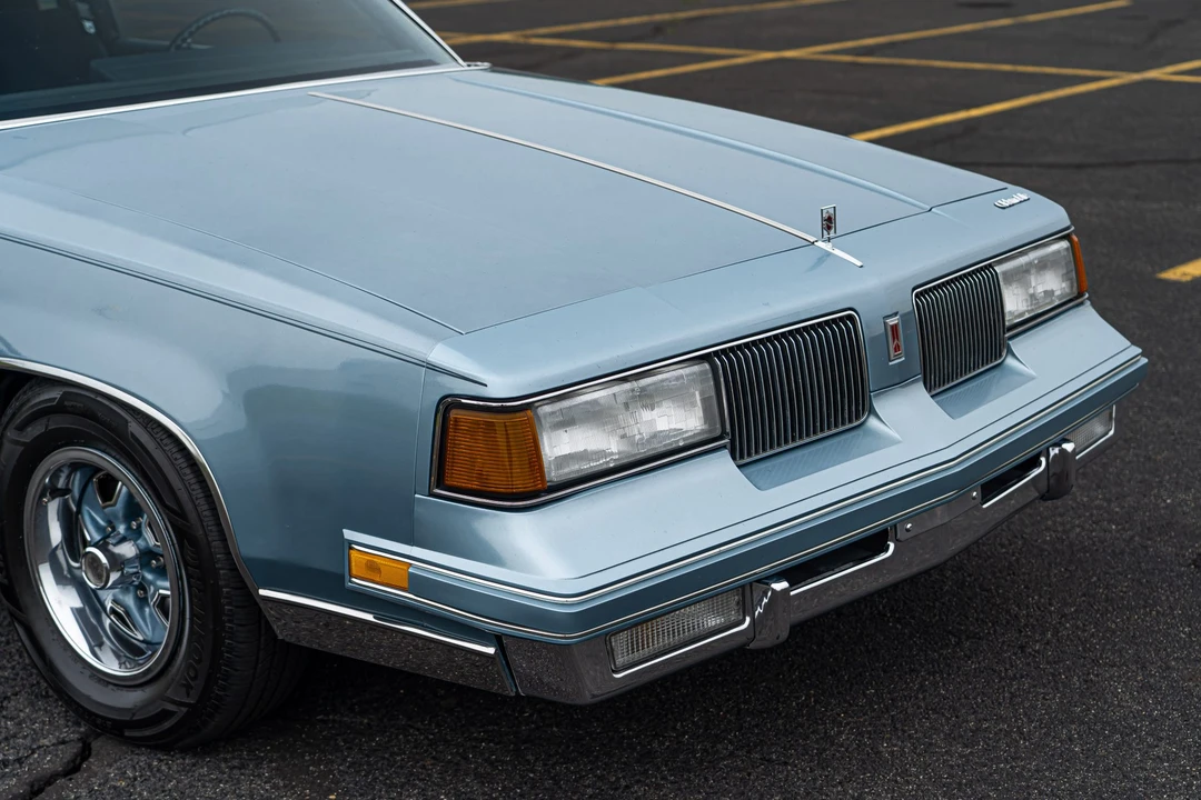 1987 Oldsmobile Cutlass Supreme - Image 21 of 31