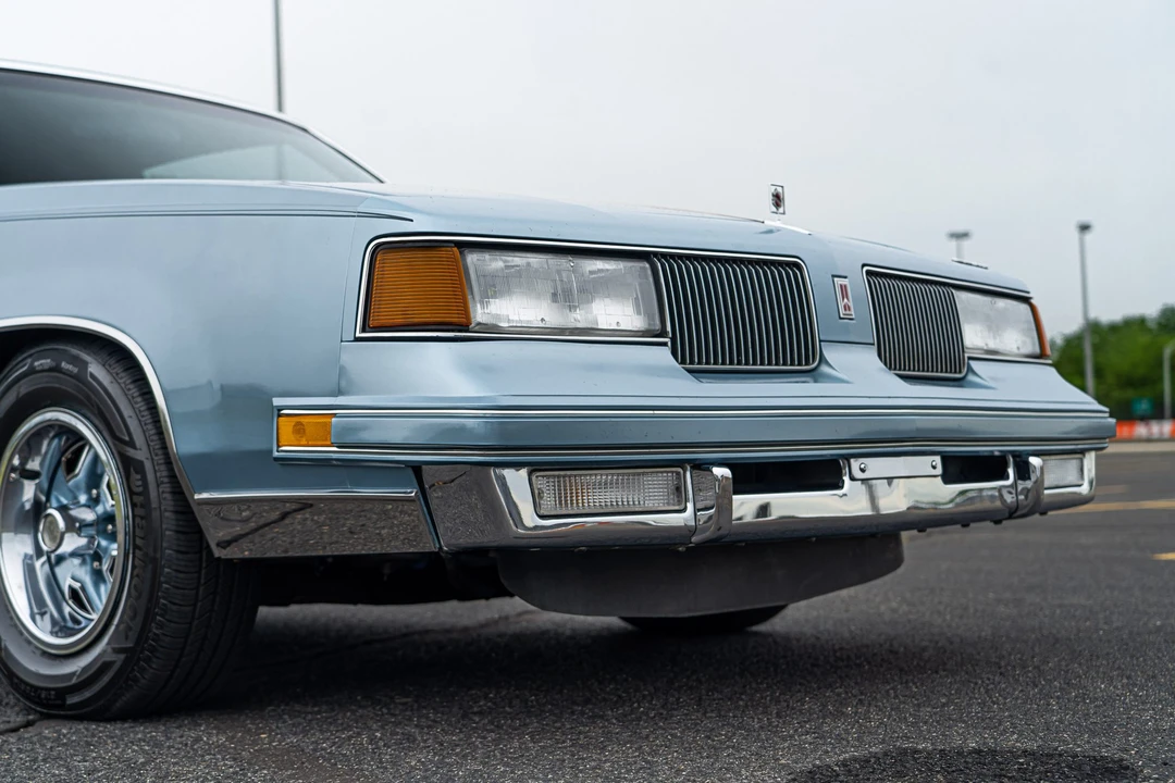 1987 Oldsmobile Cutlass Supreme - Image 23 of 31