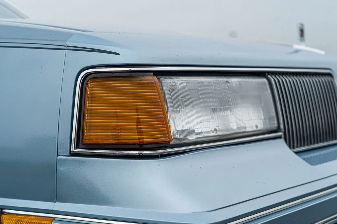 1987 Oldsmobile Cutlass Supreme - Image 25 of 31