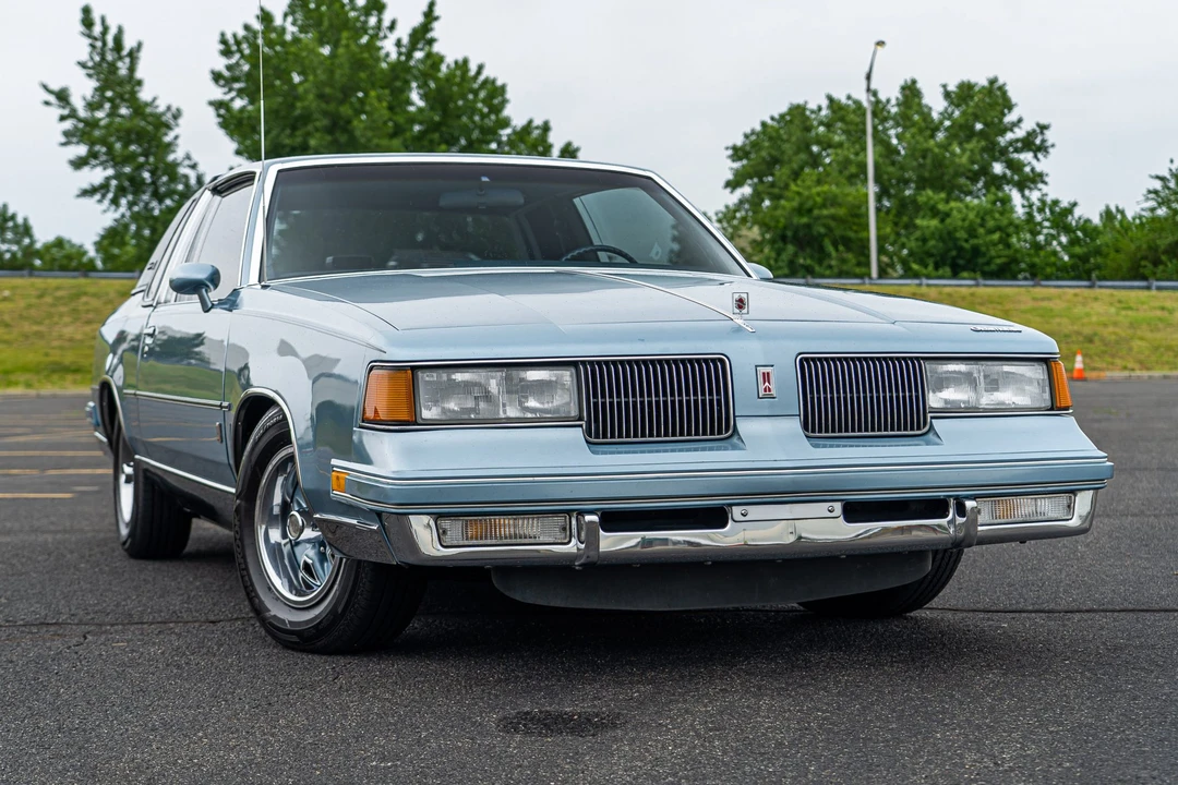 1987 Oldsmobile Cutlass Supreme - Image 8 of 31