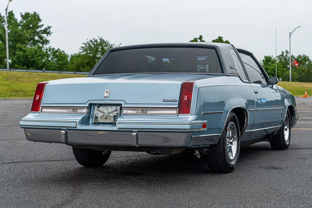 1987 Oldsmobile Cutlass Supreme - Image 15 of 31