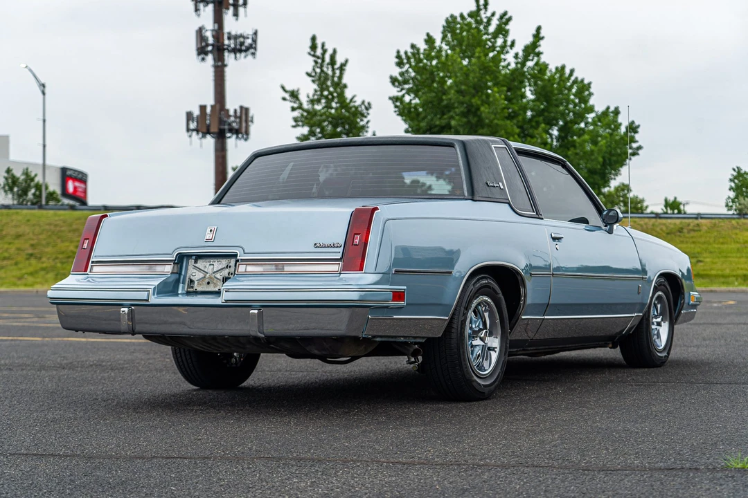 1987 Oldsmobile Cutlass Supreme - Image 14 of 31