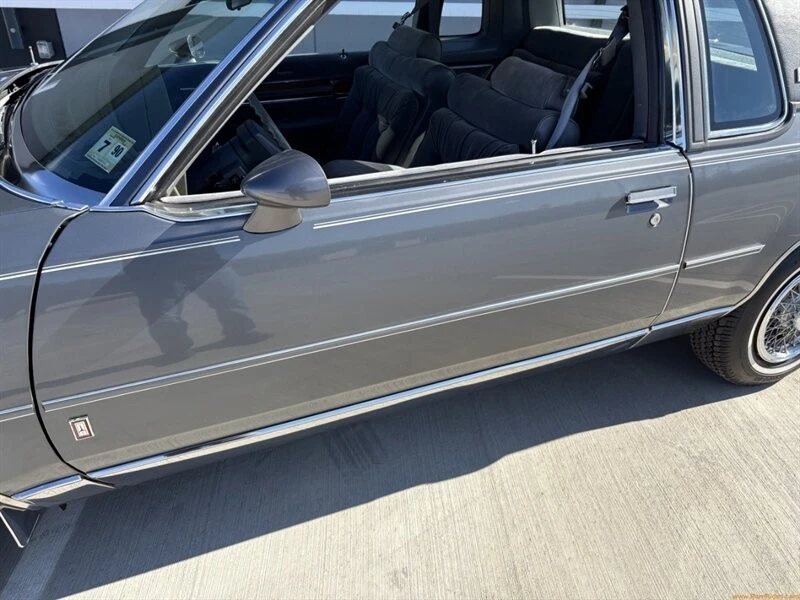1987 Oldsmobile Cutlass Supreme - Image 4 of 12