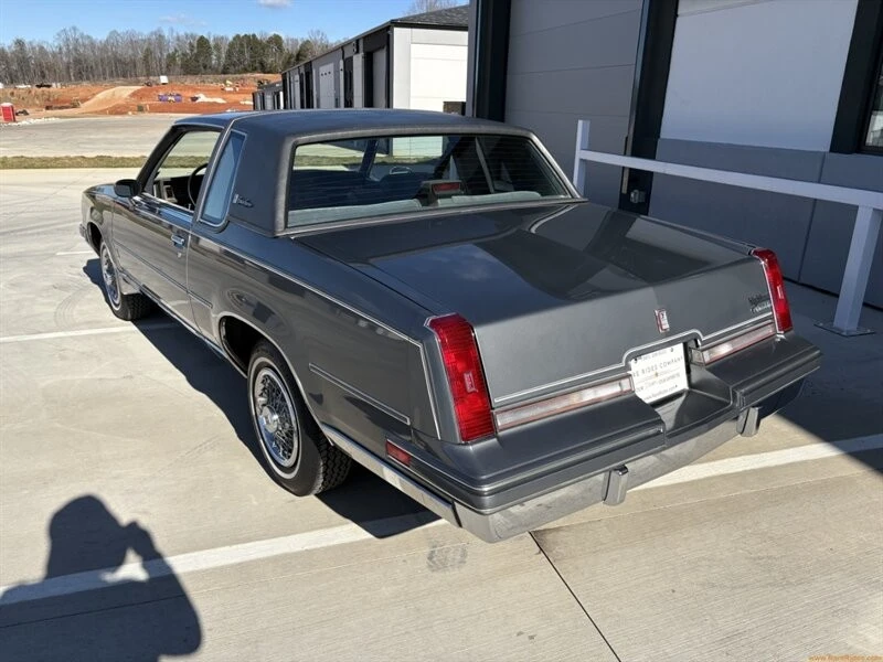 1987 Oldsmobile Cutlass Supreme - Image 7 of 12