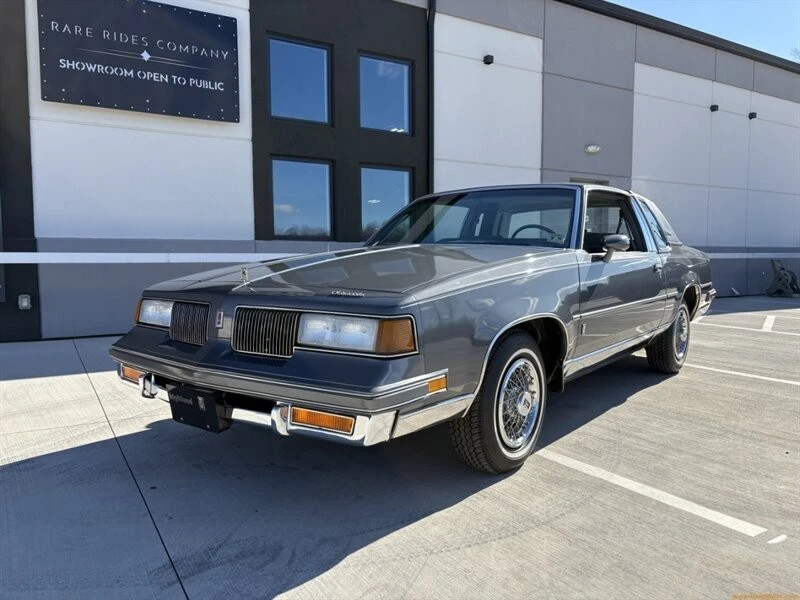 1987 Oldsmobile Cutlass Supreme - Image 2 of 12