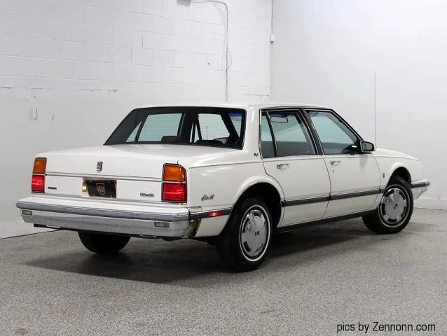 1987 Oldsmobile 88 - Image 10 of 21