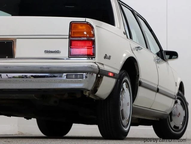 1987 Oldsmobile 88 - Image 8 of 21