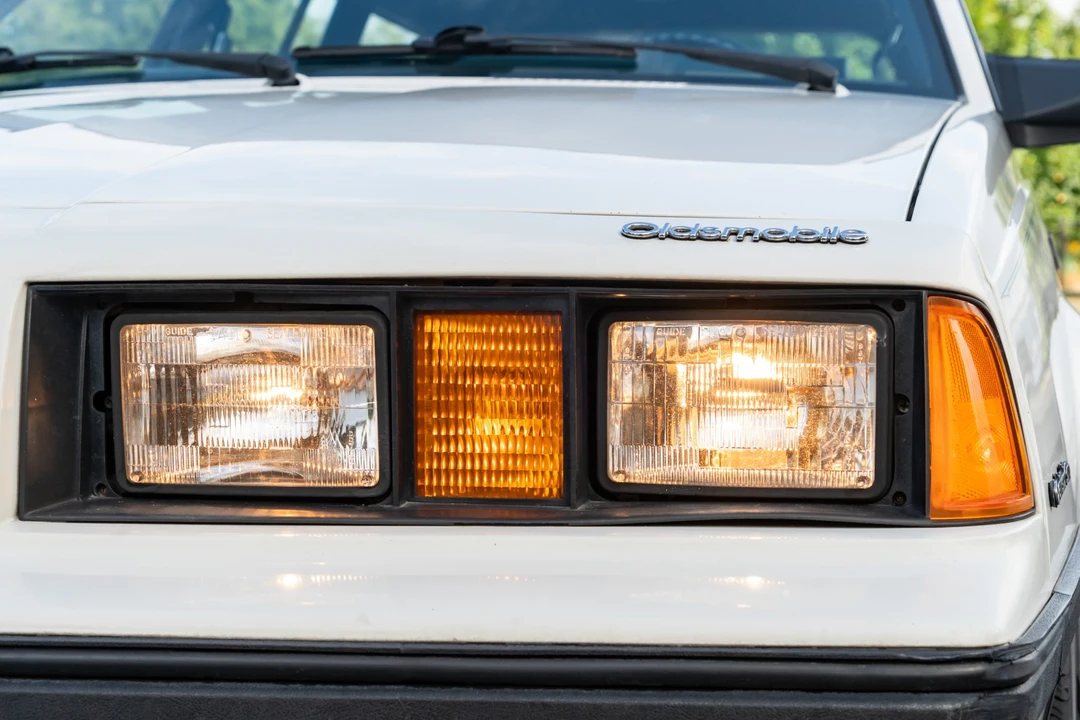 1987 Oldsmobile - Image 14 of 31