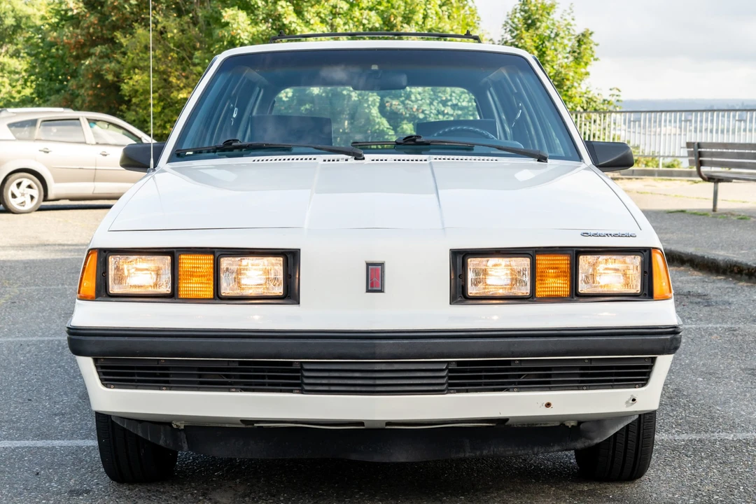 1987 Oldsmobile - Image 4 of 31