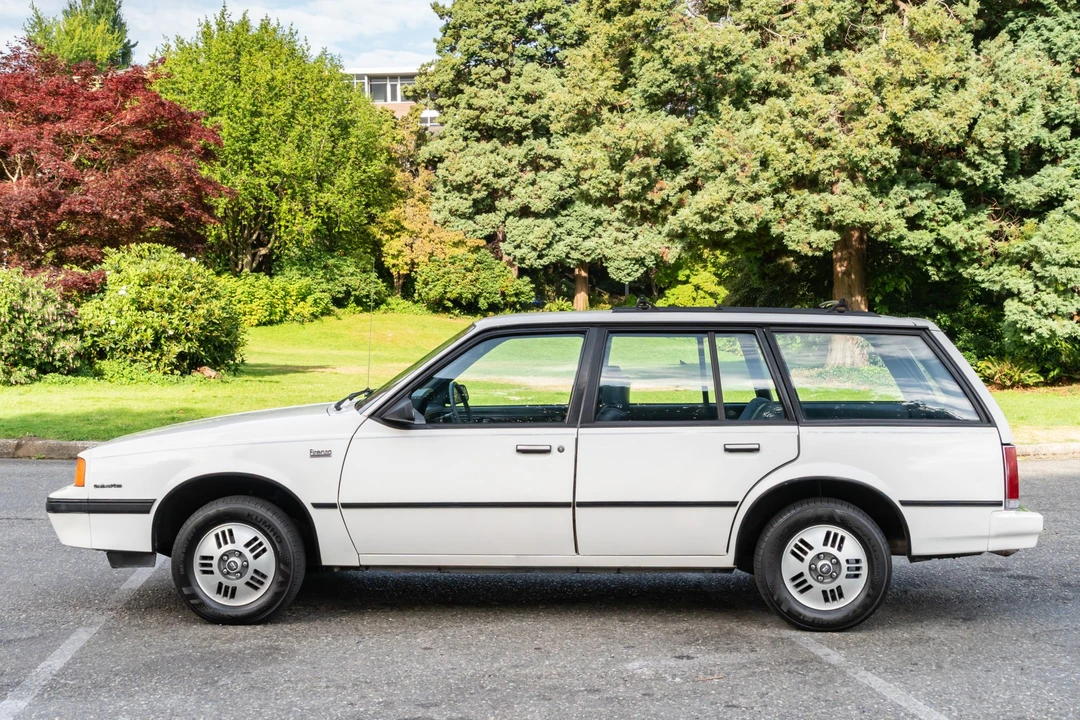 1987 Oldsmobile - Image 10 of 31
