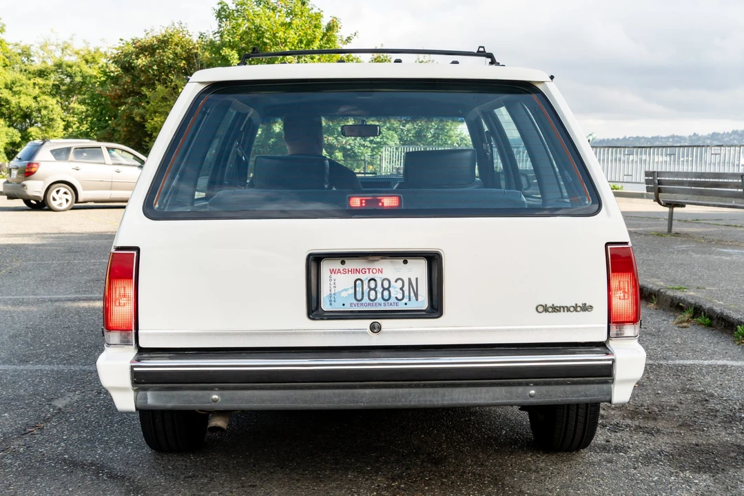 1987 Oldsmobile - Image 15 of 31