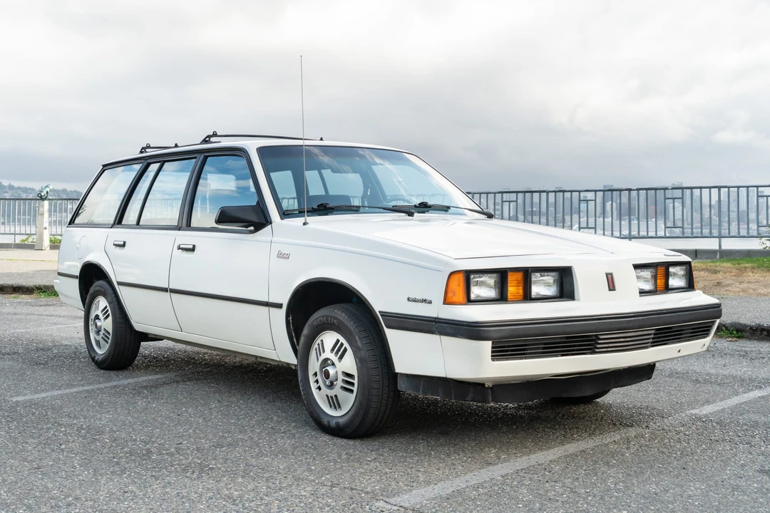 1987 Oldsmobile - Image 5 of 31