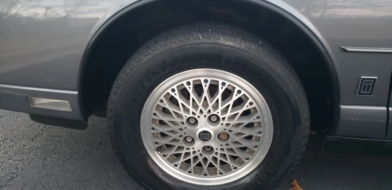 1987 Oldsmobile Toronado - Image 7 of 20
