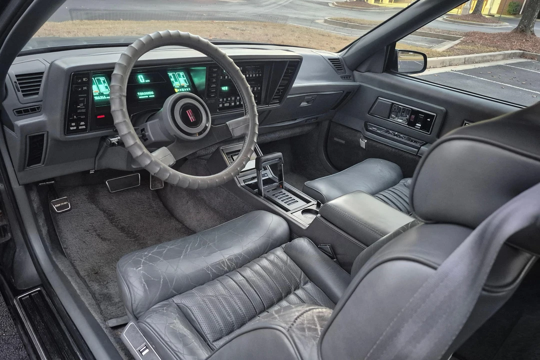 1987 Oldsmobile Toronado - Image 28 of 31